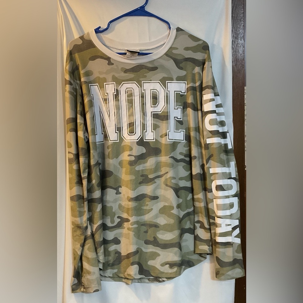 Jerry Leigh: Camouflage Long Sleeve Shirt NOPE graphic on front NOT TODAY on arm